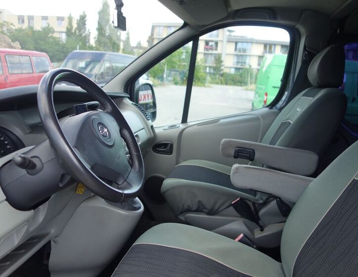 Opel Vivaro 19