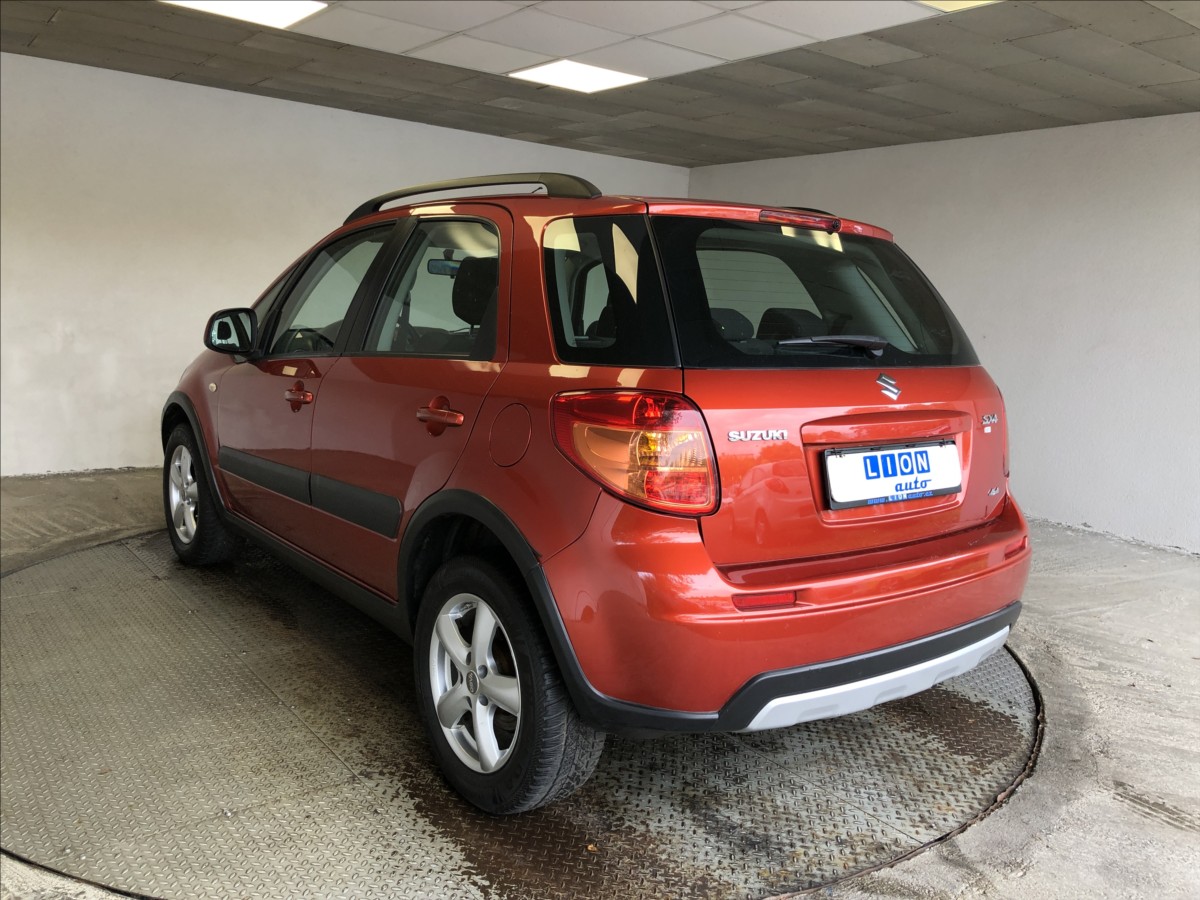 Suzuki SX4