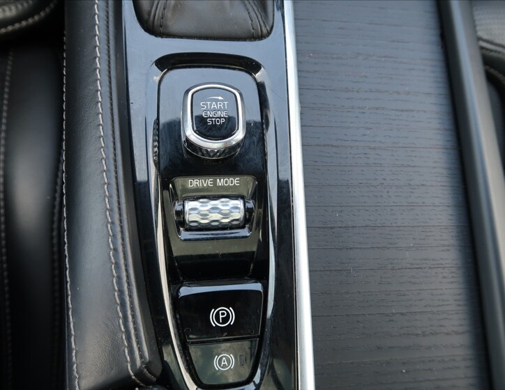 Volvo XC90 31