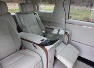 Lexus LM 350h 40