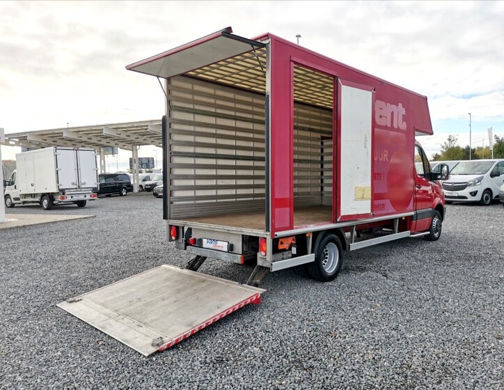 Mercedes-Benz Sprinter 17