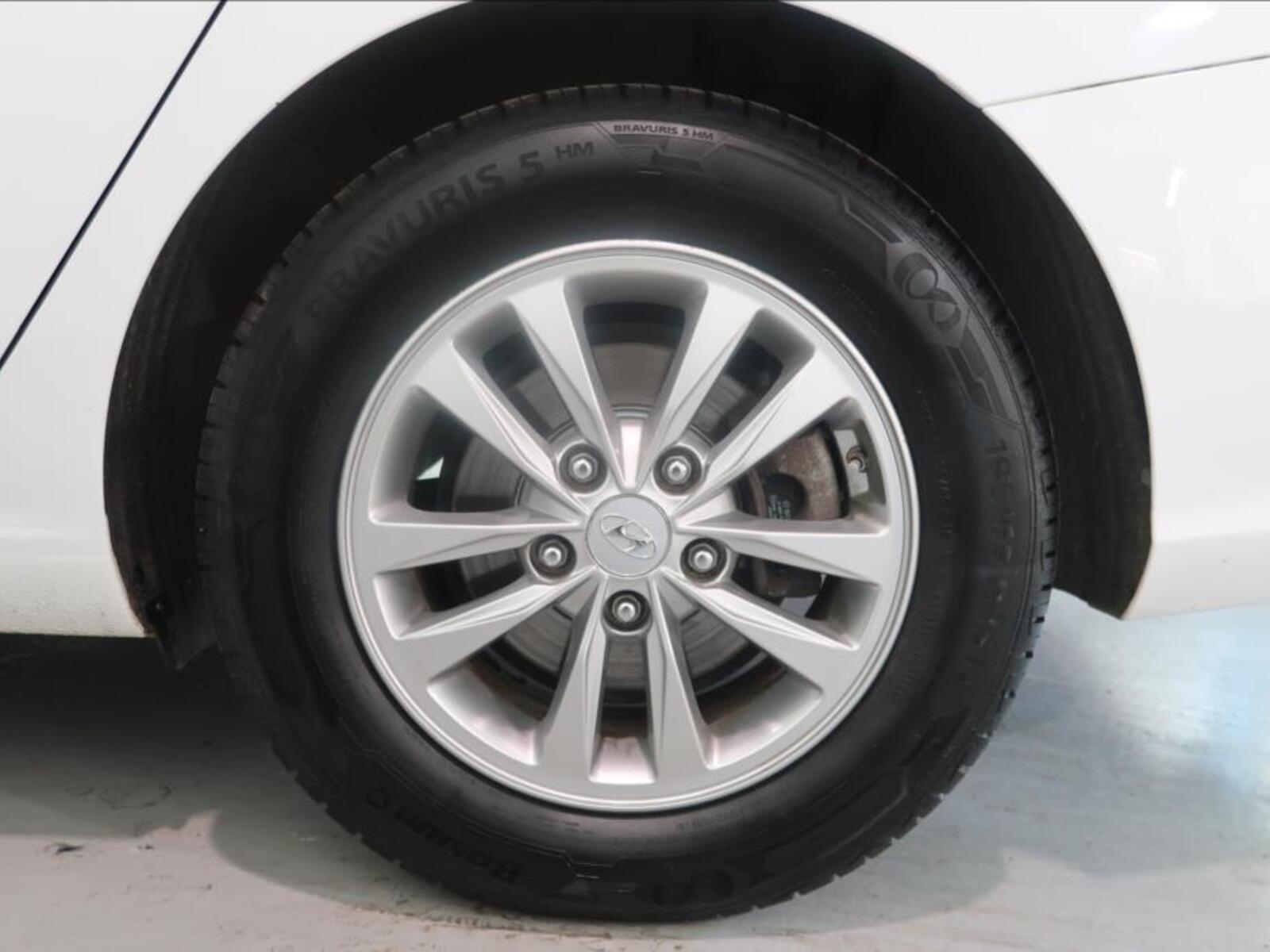 Hyundai i30 18