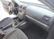 Volkswagen Golf 31