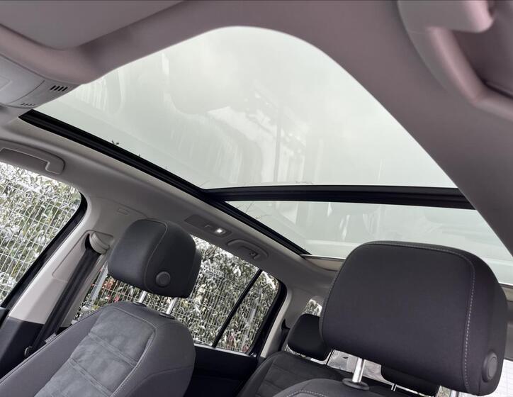 Volkswagen Touran 36