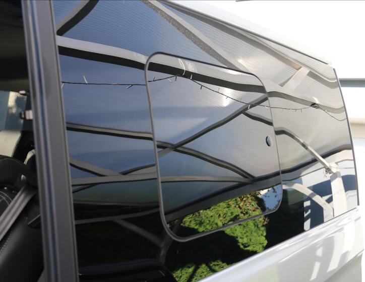Ford Tourneo Custom 13