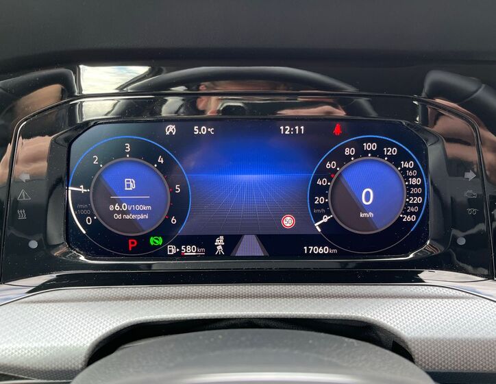 Volkswagen Golf 10