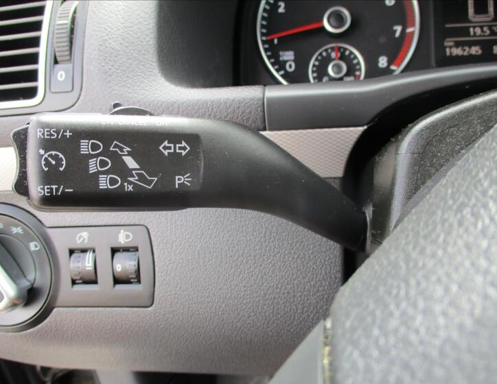 Volkswagen Touran 19