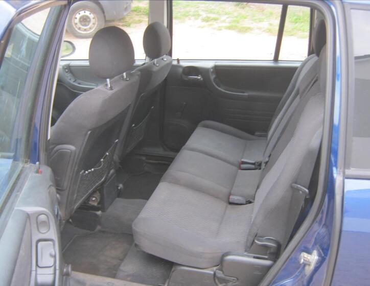 Opel Zafira 11