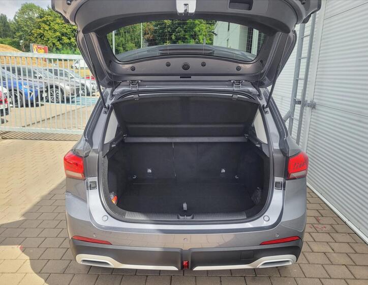 MG ZS 7