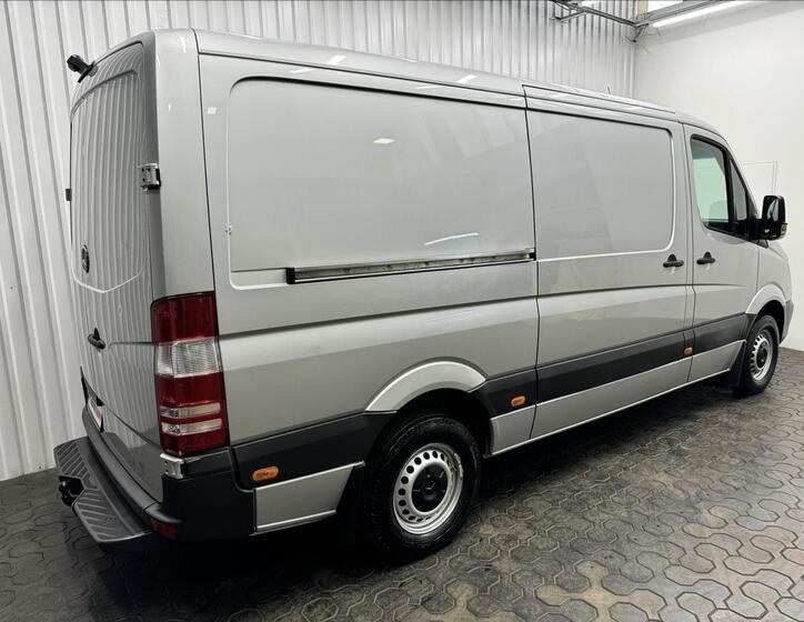 Mercedes-Benz Sprinter 8