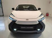 Toyota C-HR 2