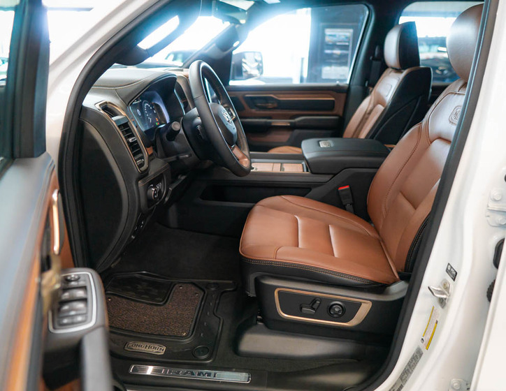 Dodge RAM 12