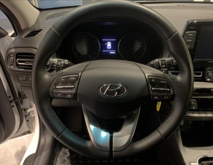 Hyundai i30 24