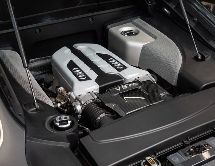 Audi R8 14