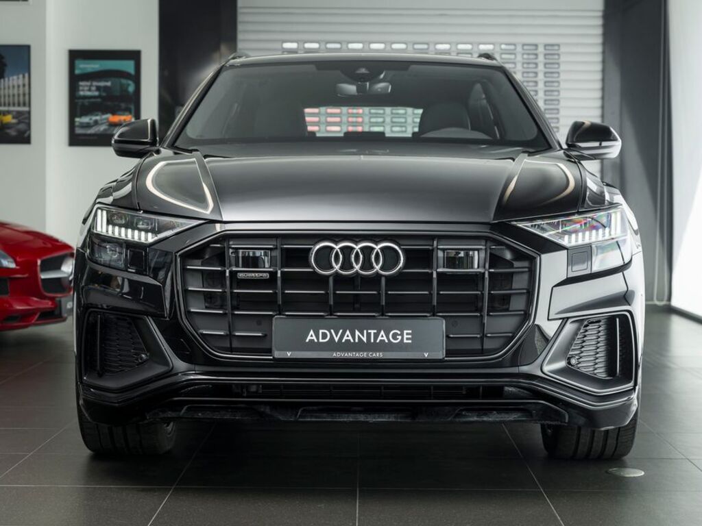 Audi Q8 2