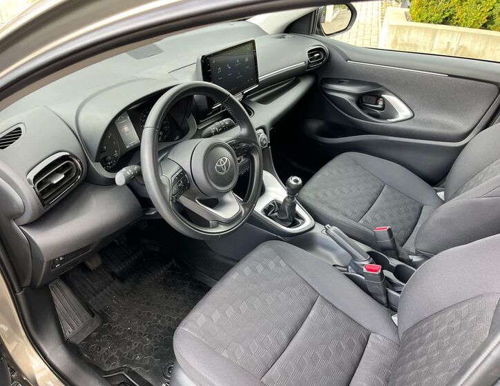 Toyota Yaris 14