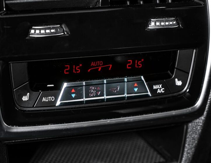 BMW X7 22