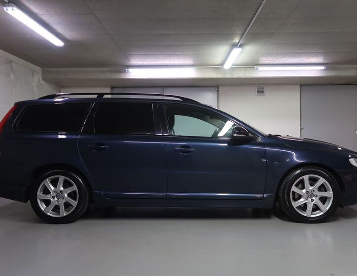 Volvo V70 4