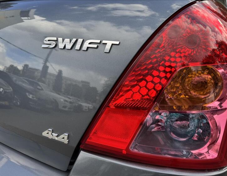 Suzuki Swift 11