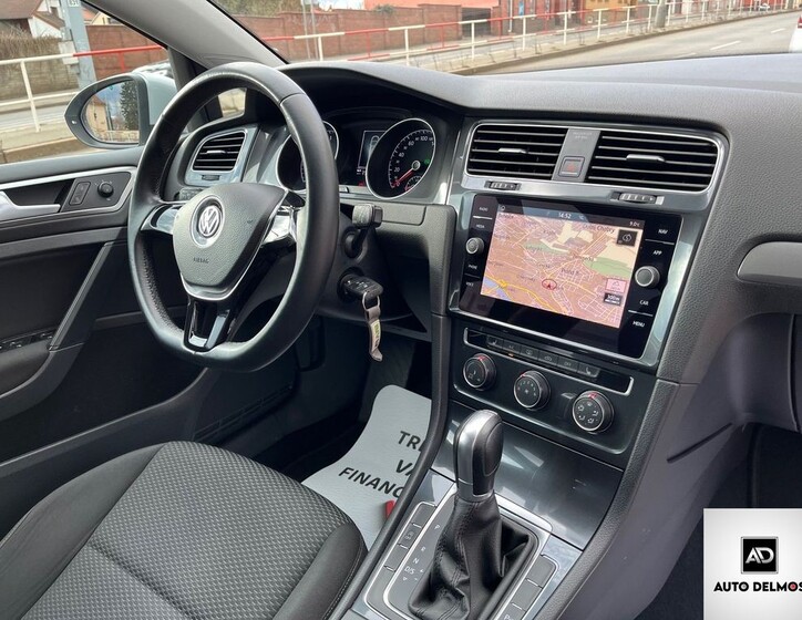 Volkswagen Golf 35