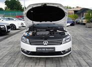 Volkswagen Passat 9