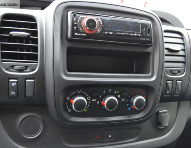 Renault Trafic 22