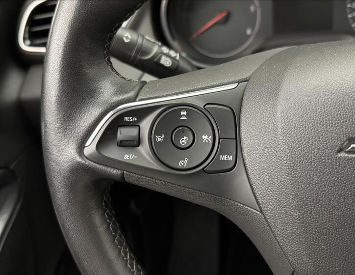 Opel Grandland X 8
