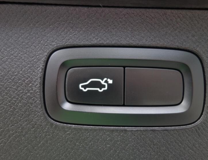 Volvo XC90 28