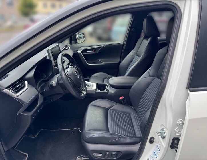 Toyota RAV4 7