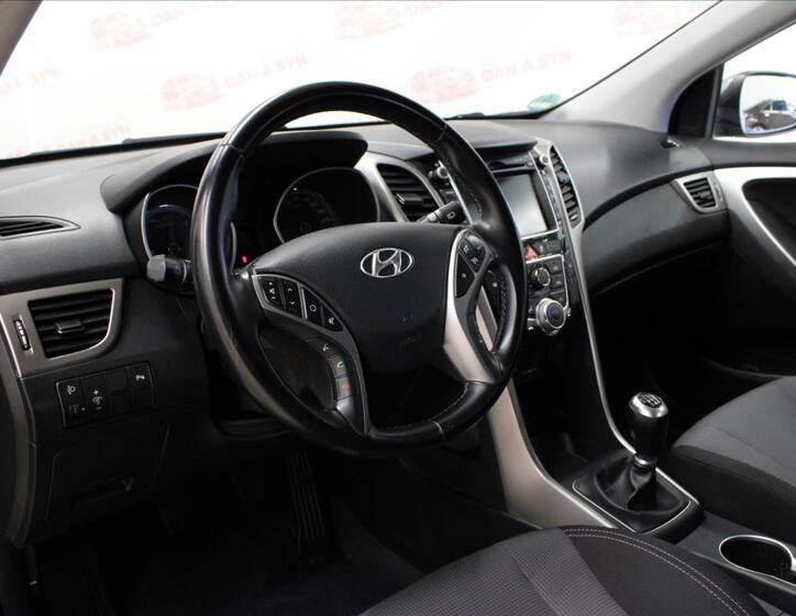 Hyundai i30 10