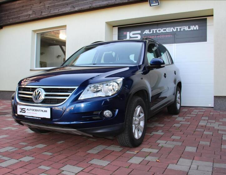 Volkswagen Tiguan 1