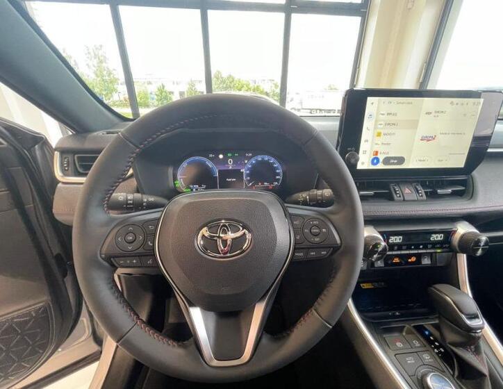 Toyota RAV4 18