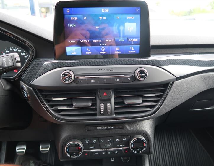 Ford Focus 14
