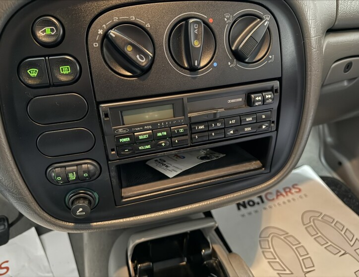 Ford Galaxy 14