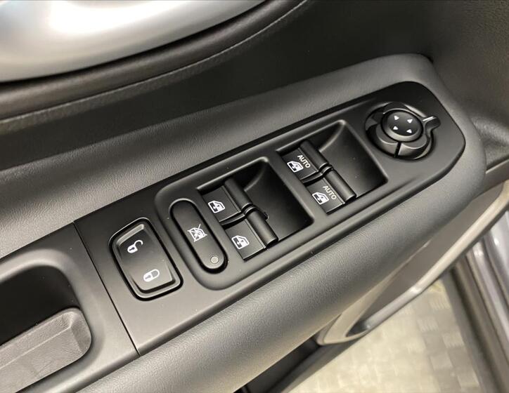 Jeep Renegade 16