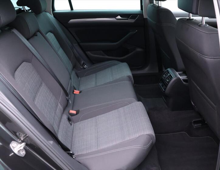 Volkswagen Passat 15