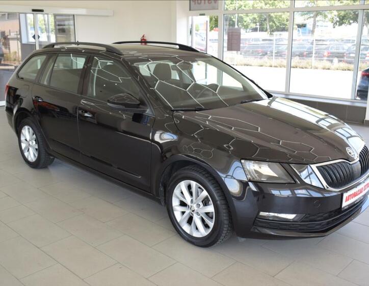Škoda Octavia 3