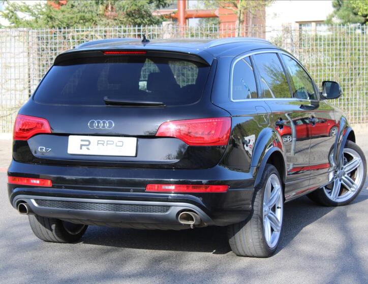 Audi Q7 2