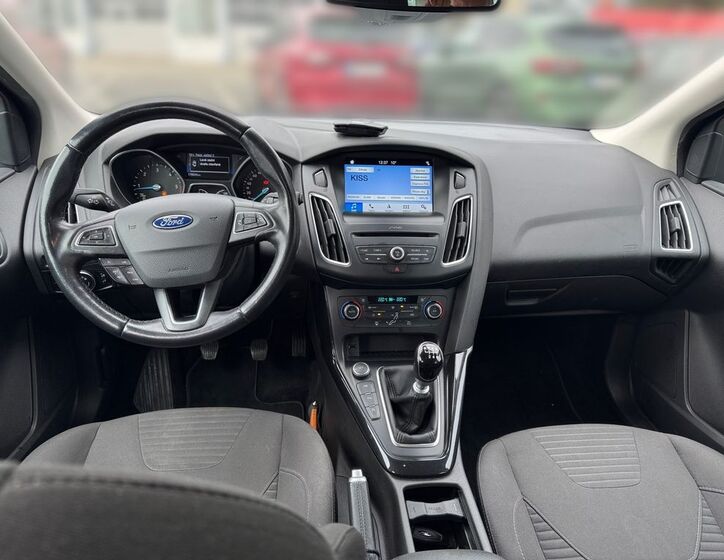 Ford Focus 10