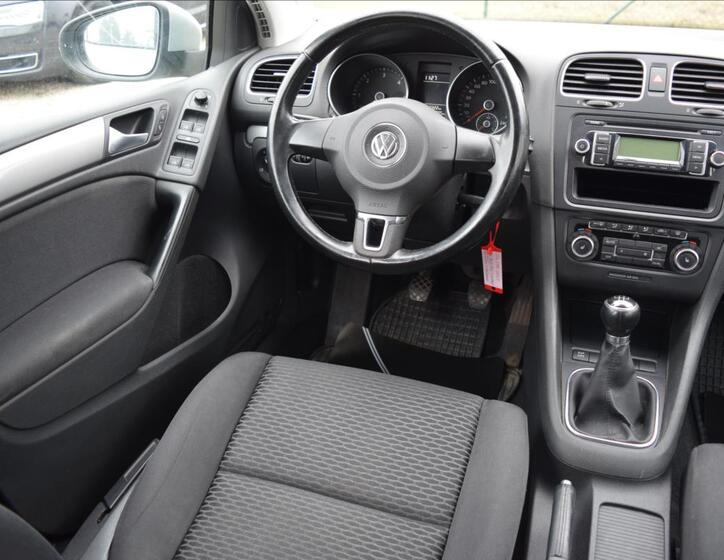 Volkswagen Golf 25