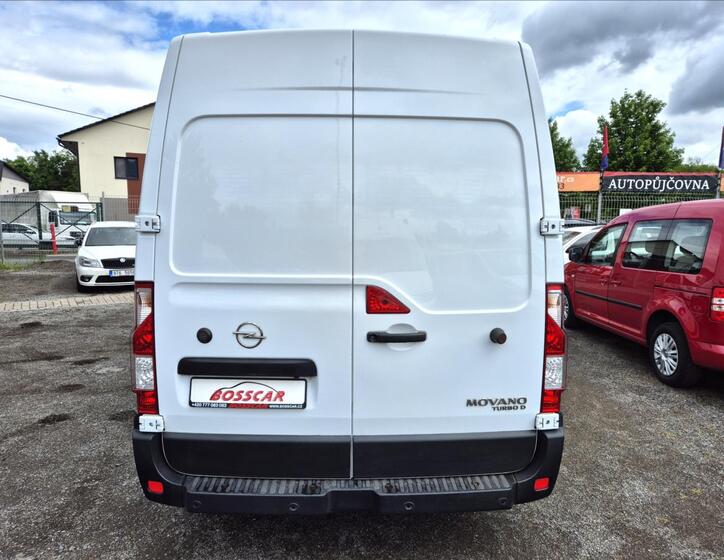 Opel Movano 4