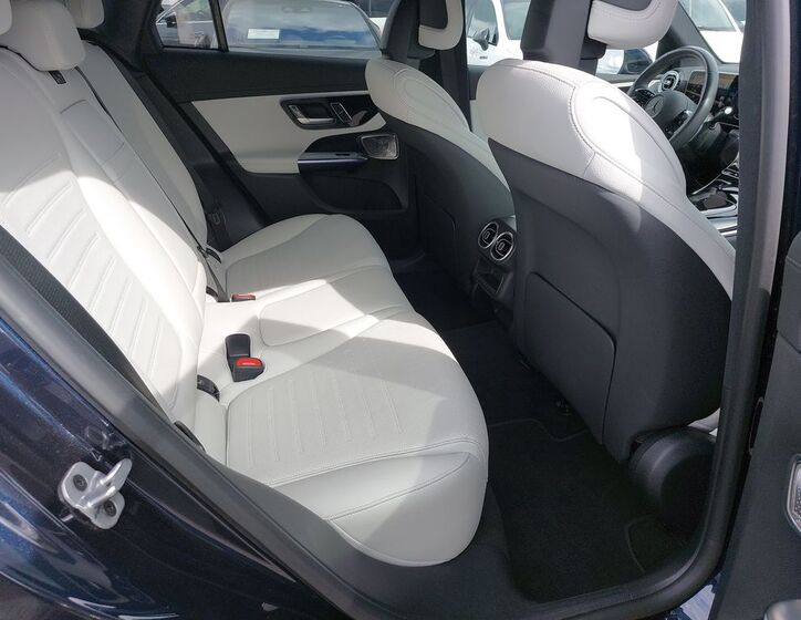 Mercedes-Benz GLC 7