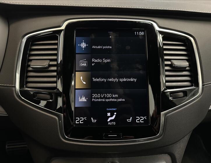 Volvo XC90 13