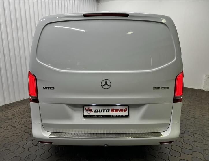 Mercedes-Benz Vito 7