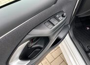 Toyota Yaris 12