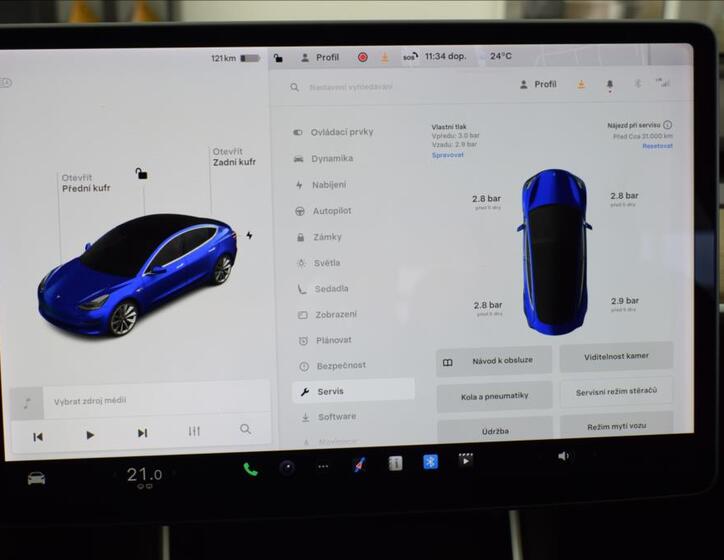 Tesla Model 3 19