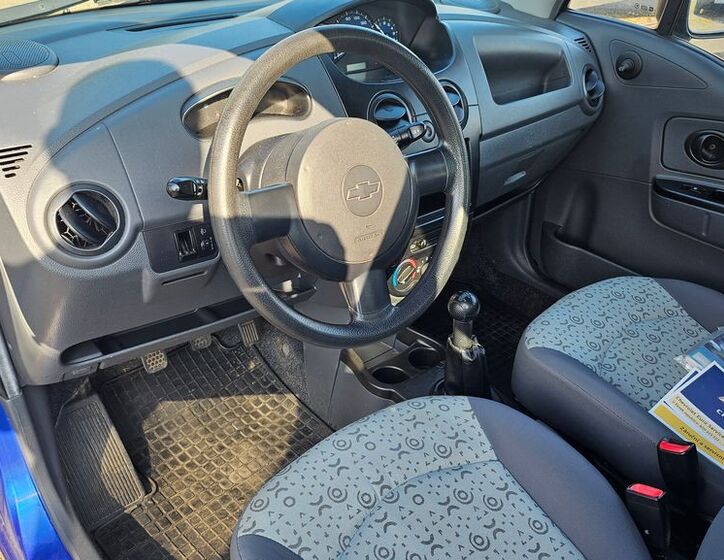 Chevrolet Spark 9
