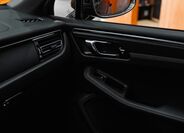 Porsche Macan 23