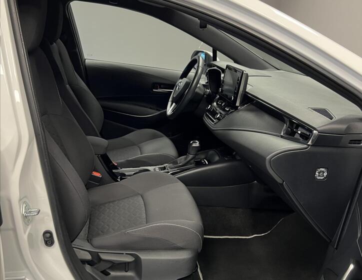 Toyota Corolla 9