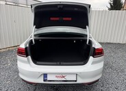 Volkswagen Passat 12